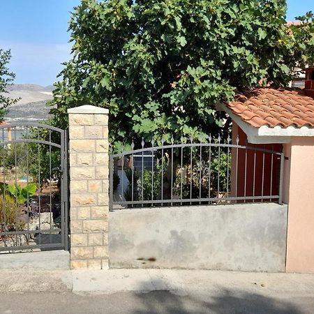 Apartmani A.Teskera Трогир Экстерьер фото