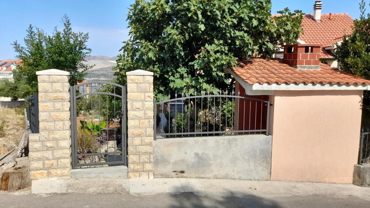 Apartmani A.Teskera Трогир Экстерьер фото
